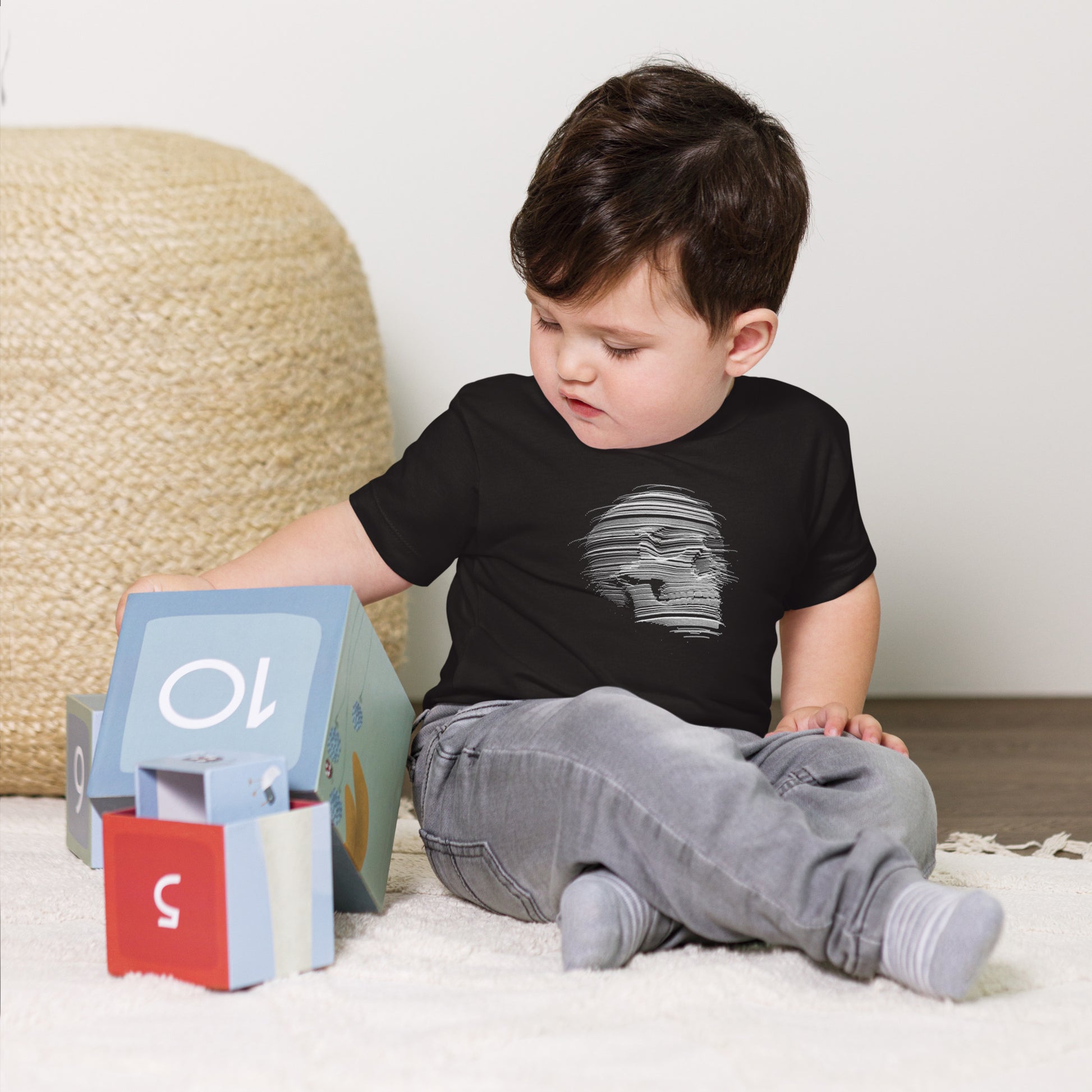 baby t-shirt with skull artwork design